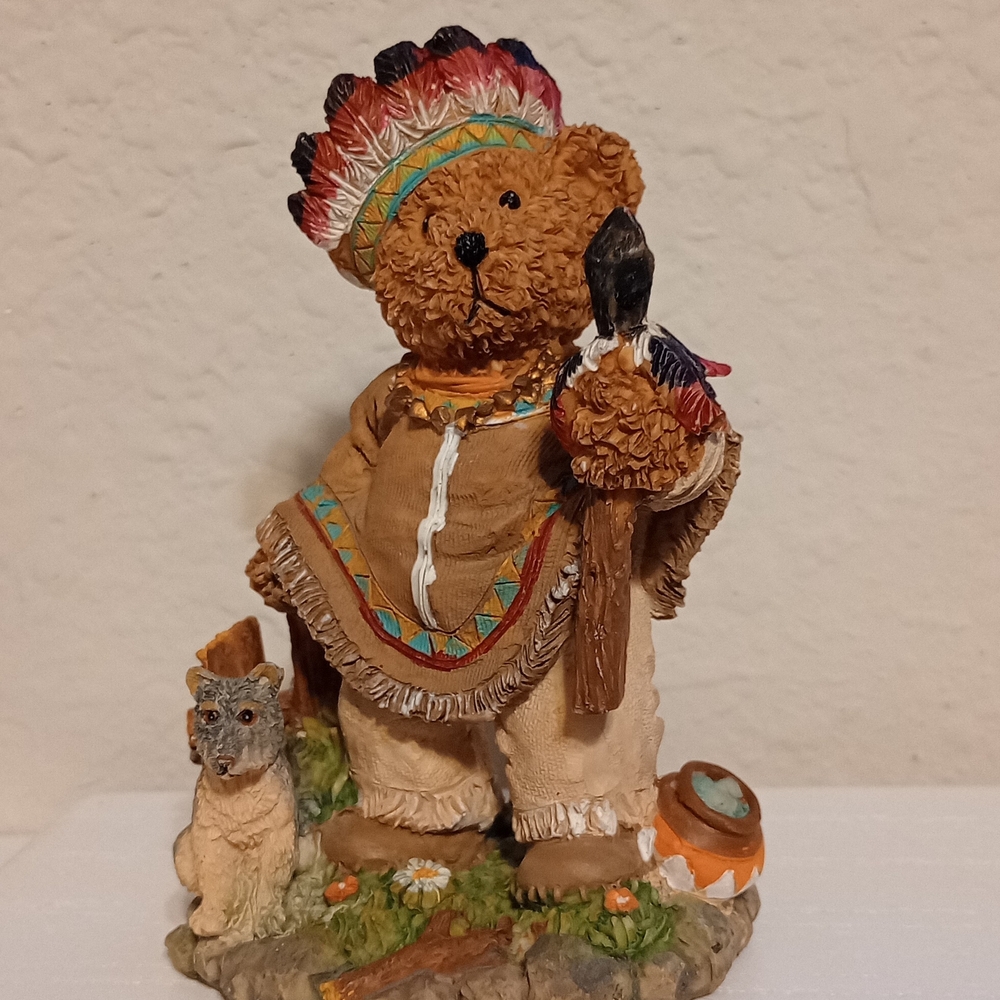 Bear Figurine in Tan & Brown Native Headdress (Bundle 3 For 15)